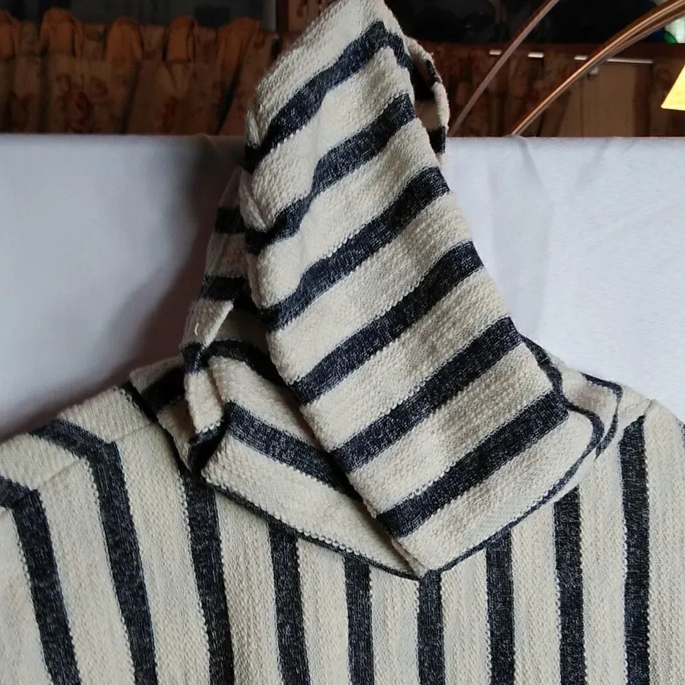 Per Seption Concept hooded tunic - Picture 4 of 4
